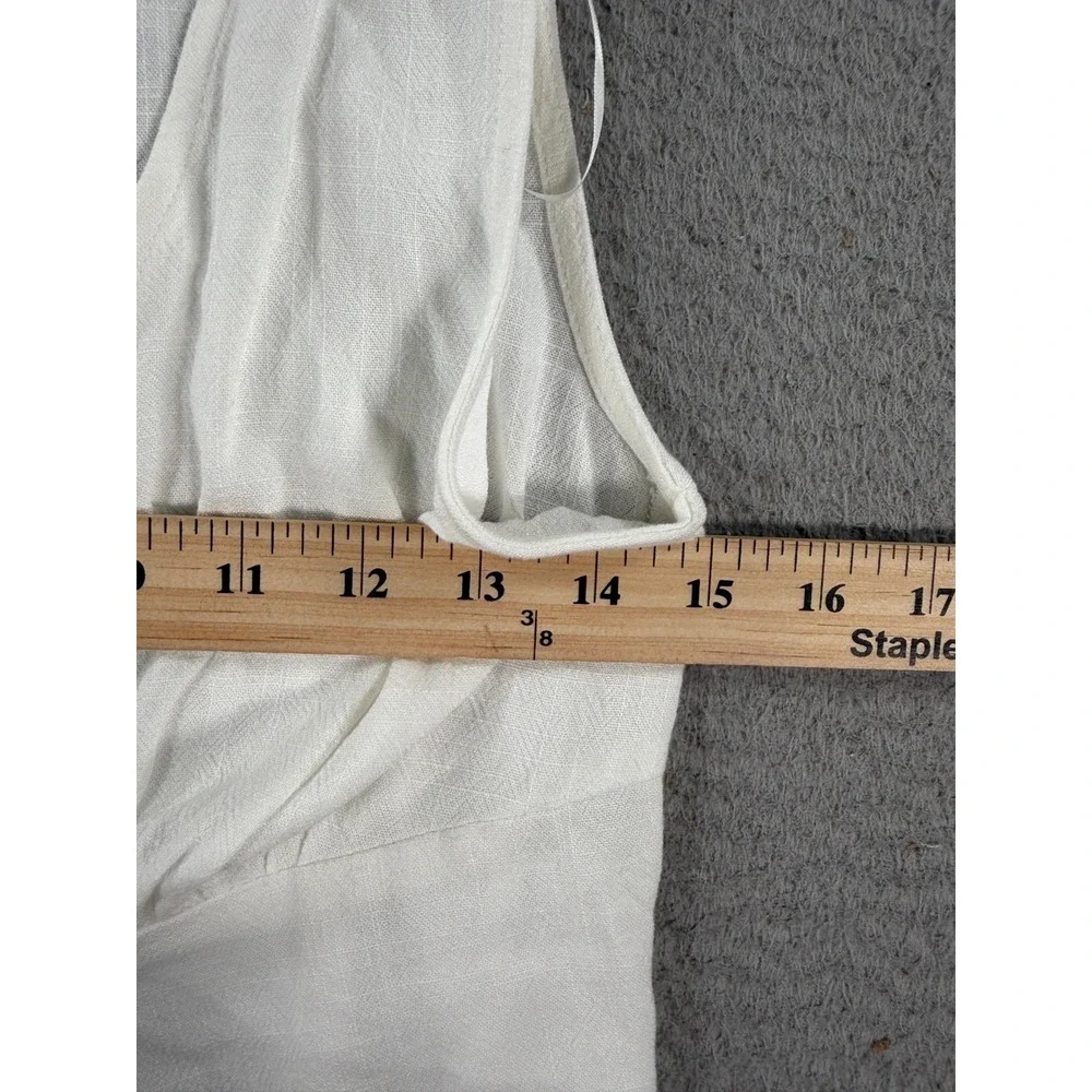 Edit by Nine Vest‎ Womens Medium White Rayon Cropped Top Casual Scoop Neck NWT